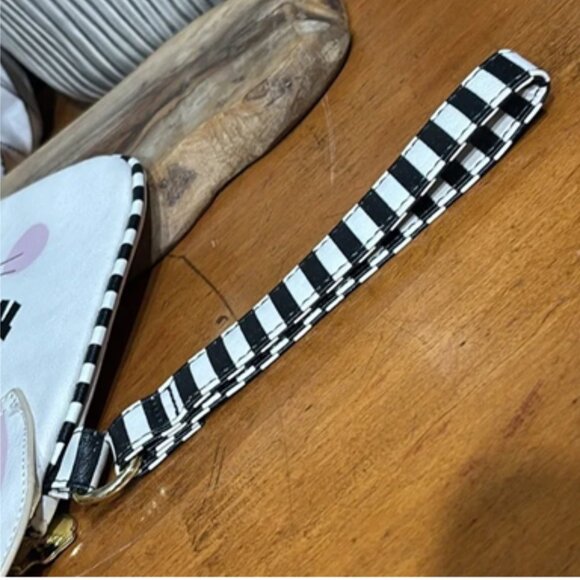 Betsey Johnson Rabbit Bunny Wristlet Pouch Travel Cosmetic Bag EUC - Picture 3 of 7